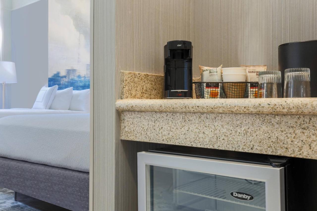 Courtyard By Marriott Pittsburgh Downtown Hotel Ngoại thất bức ảnh