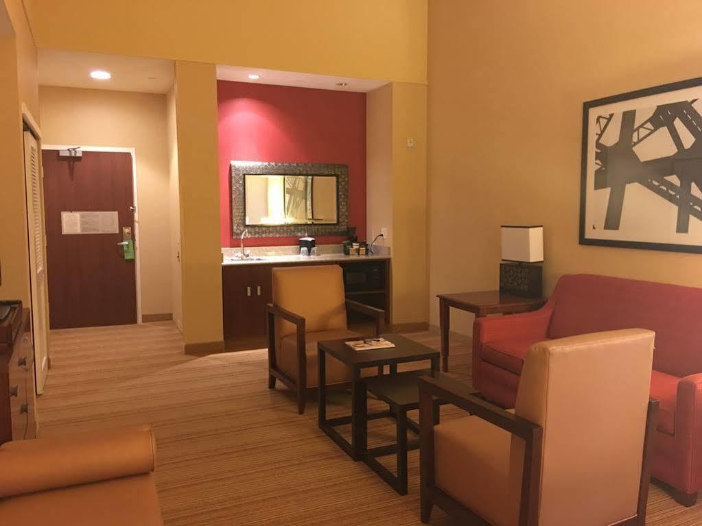 Courtyard By Marriott Pittsburgh Downtown Hotel Ngoại thất bức ảnh